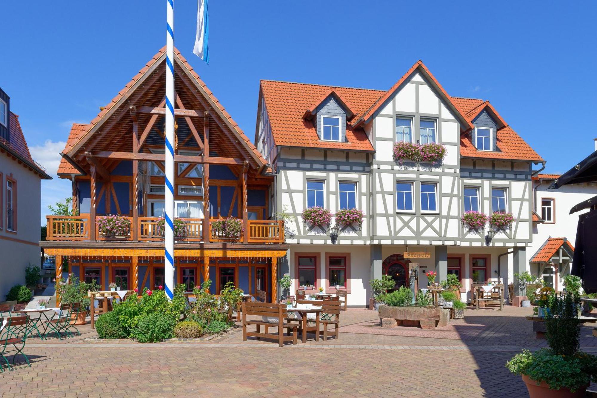 Seehotel Niedernberg - Das Dorf Am See Exteriér fotografie
