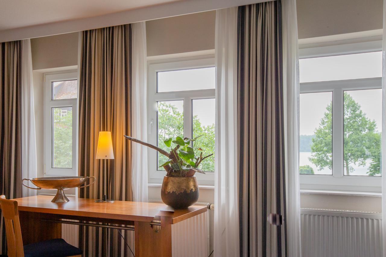 Seehotel Niedernberg - Das Dorf Am See Exteriér fotografie