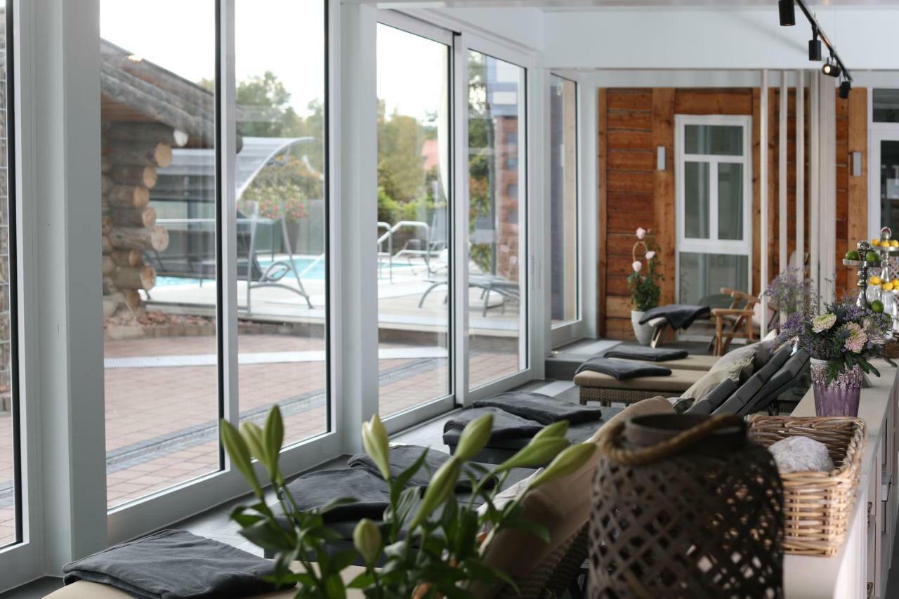 Seehotel Niedernberg - Das Dorf Am See Exteriér fotografie